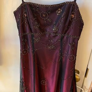VINTAGE RED BEADED PROM EVENING GOWN/DRESS